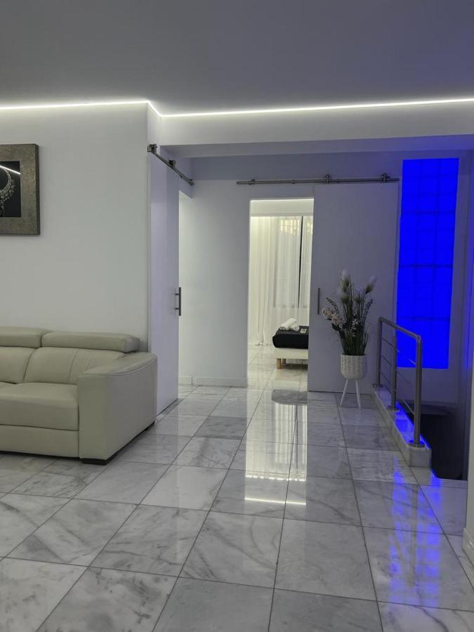 Deluxe House Valencia Villa ภายนอก รูปภาพ