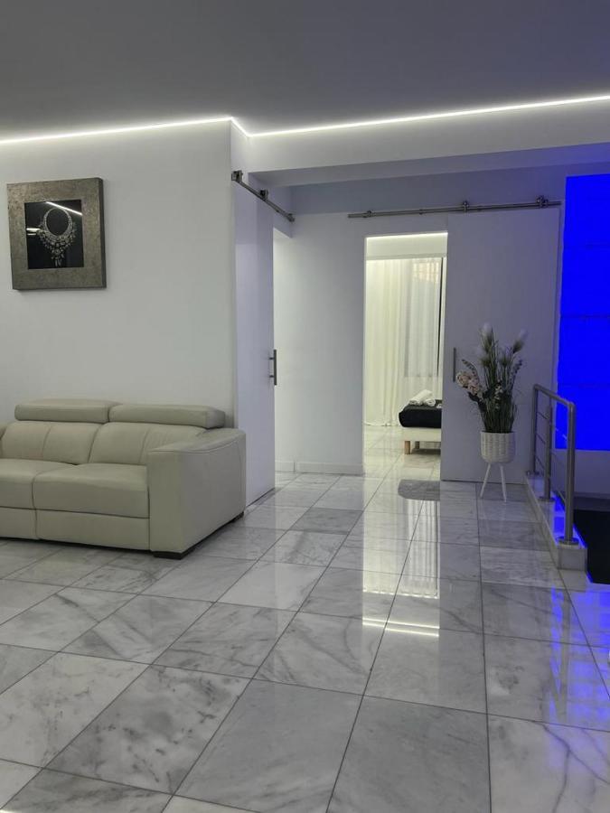 Deluxe House Valencia Villa ภายนอก รูปภาพ
